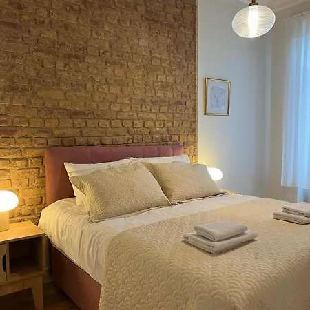 アパート Comfortable And Peaceful For Family In Beyoglu