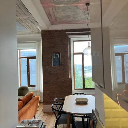 Comfortable And Peaceful For Family In Beyoglu Apartment Istanbul