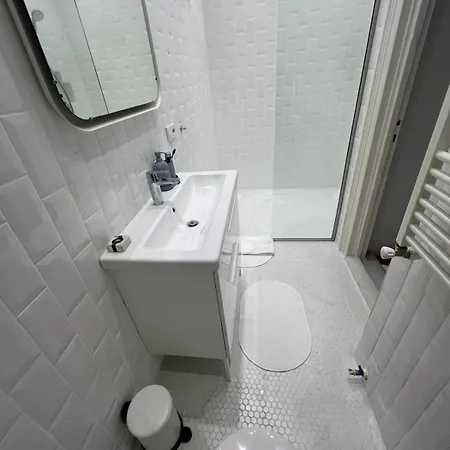 Comfortable And Peaceful For Family In Beyoglu Apartment *